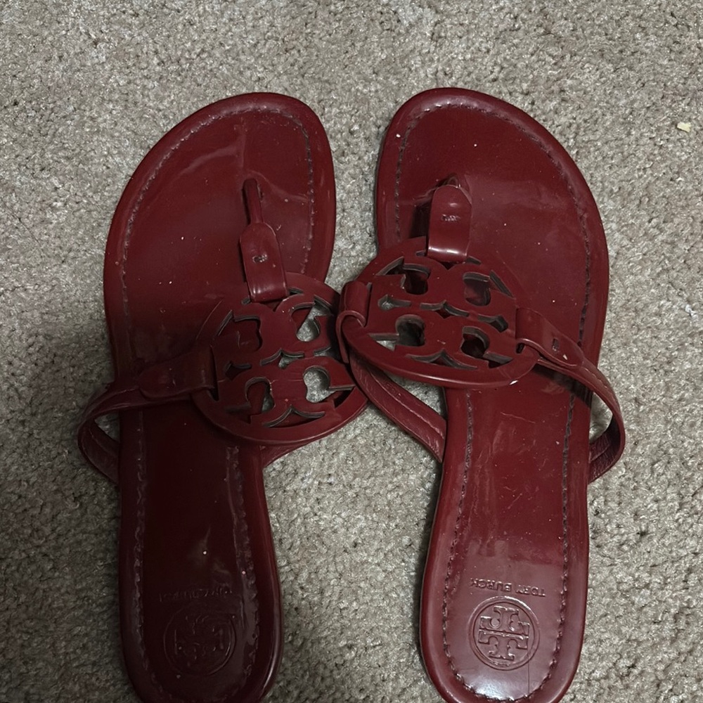 Tory Burch Red Sandals with Signature Medallion